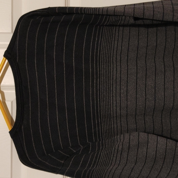 🏎️ Structure Sweater - Picture 7 of 10